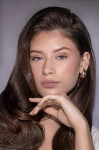 Soft glam event makeup in Dubai