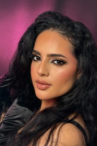 Bold smoky eye party makeup in Dubai